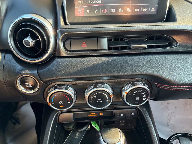 Used 2020 FIAT 124 Spider Abarth w/ Convenience Group RWD image 21