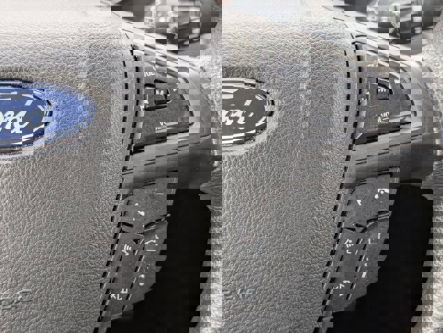 Certified 2020 Ford Edge SE FWD image 21