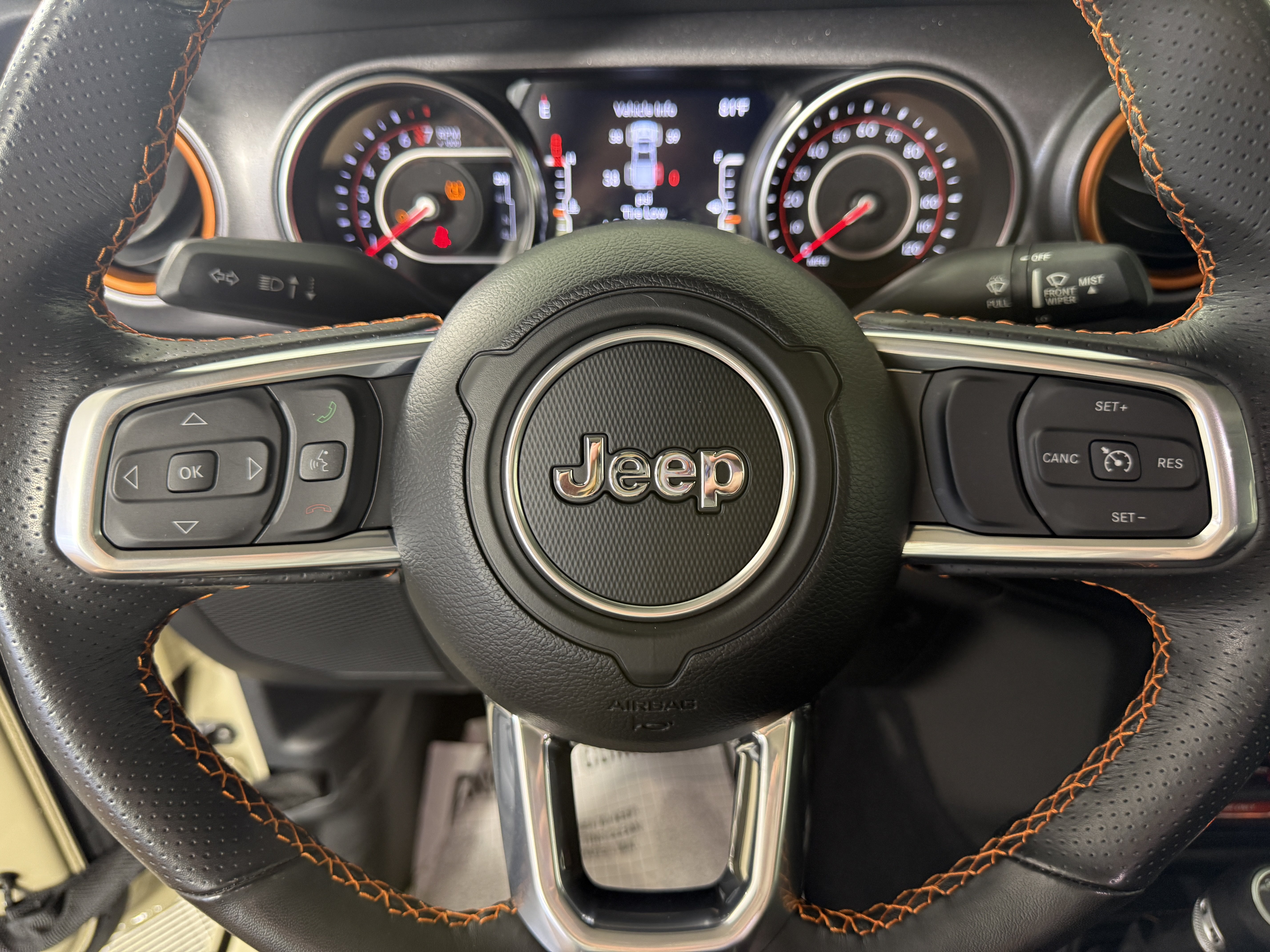 Used 2022 Jeep Gladiator Mojave w/ LED Lighting Group AWD/4WD image 25