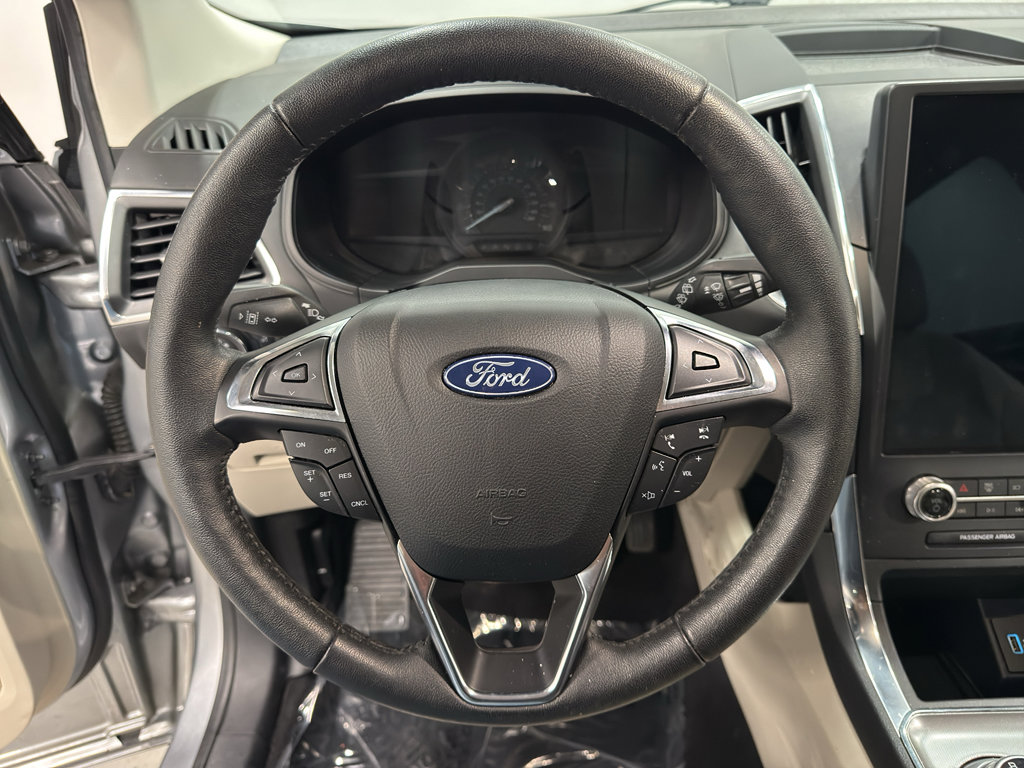 Certified 2022 Ford Edge Titanium image 17