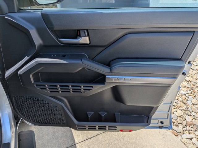 Used 2024 Toyota Tacoma TRD Sport AWD/4WD image 33