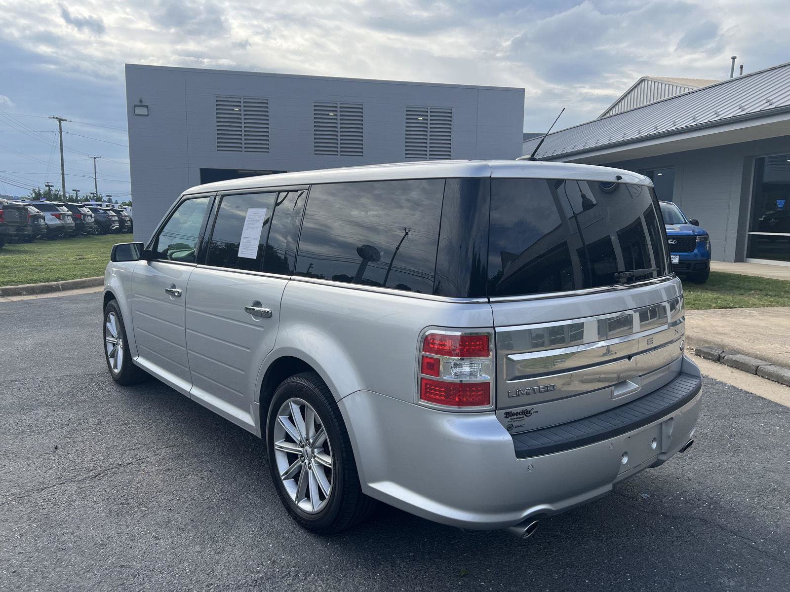 Certified 2019 Ford Flex Limited FWD image 3
