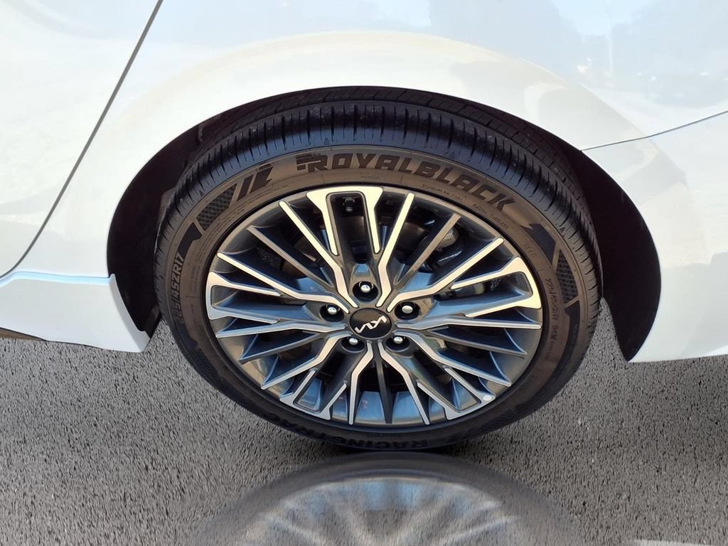 Used 2024 Kia Forte GT-Line FWD image 35