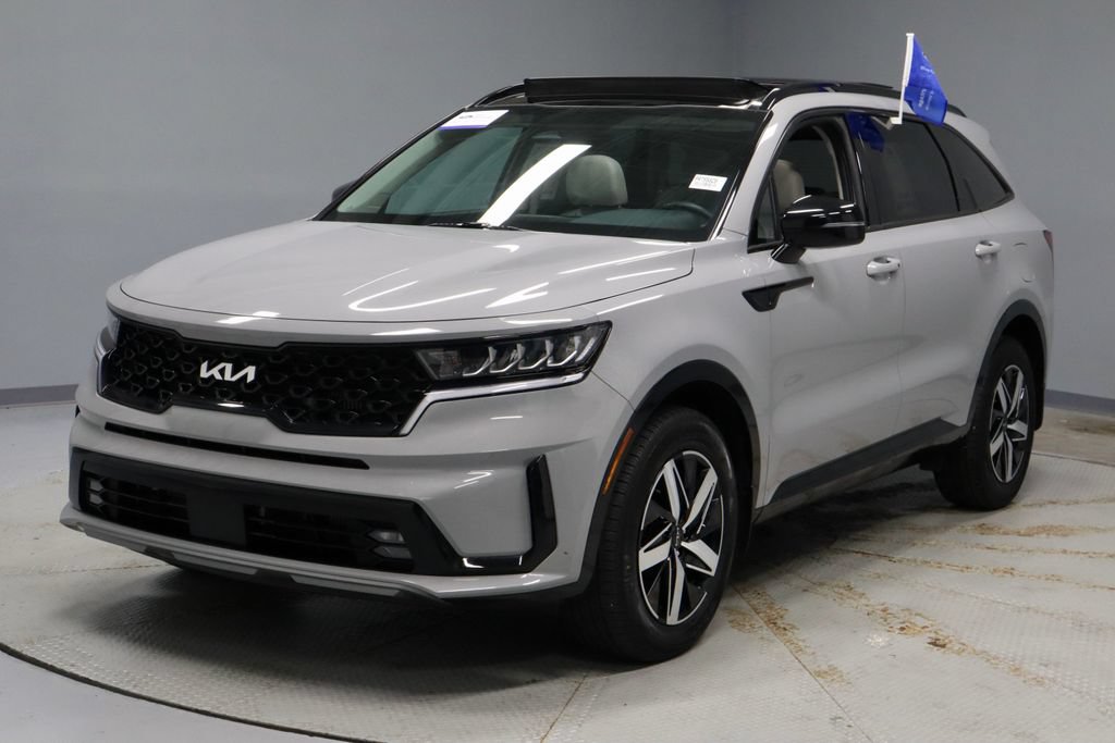 Used 2023 Kia Sorento EX w/ Panoramic Sunroof Package FWD image 8