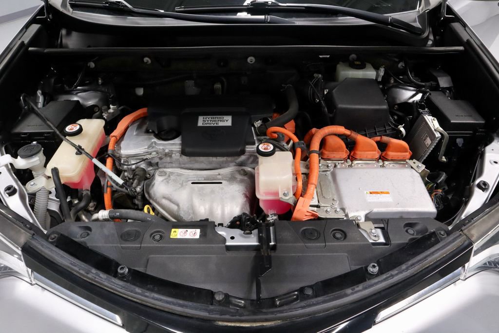 Used 2018 Toyota RAV4 Limited AWD/4WD image 17