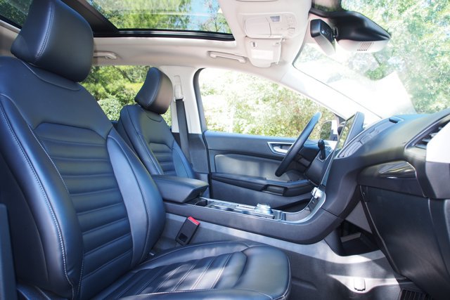 Certified 2024 Ford Edge SEL w/ Convenience Package AWD/4WD image 11