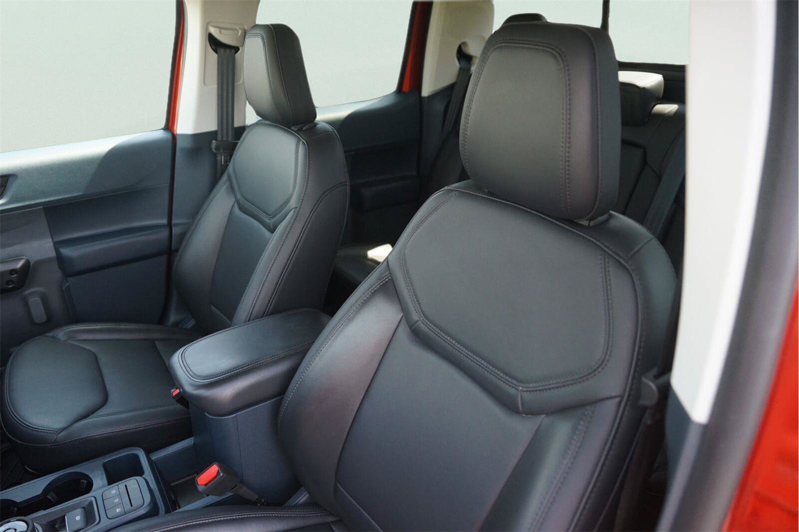 Certified 2024 Ford Maverick Lariat w/ Black Appearance Package FWD image 10