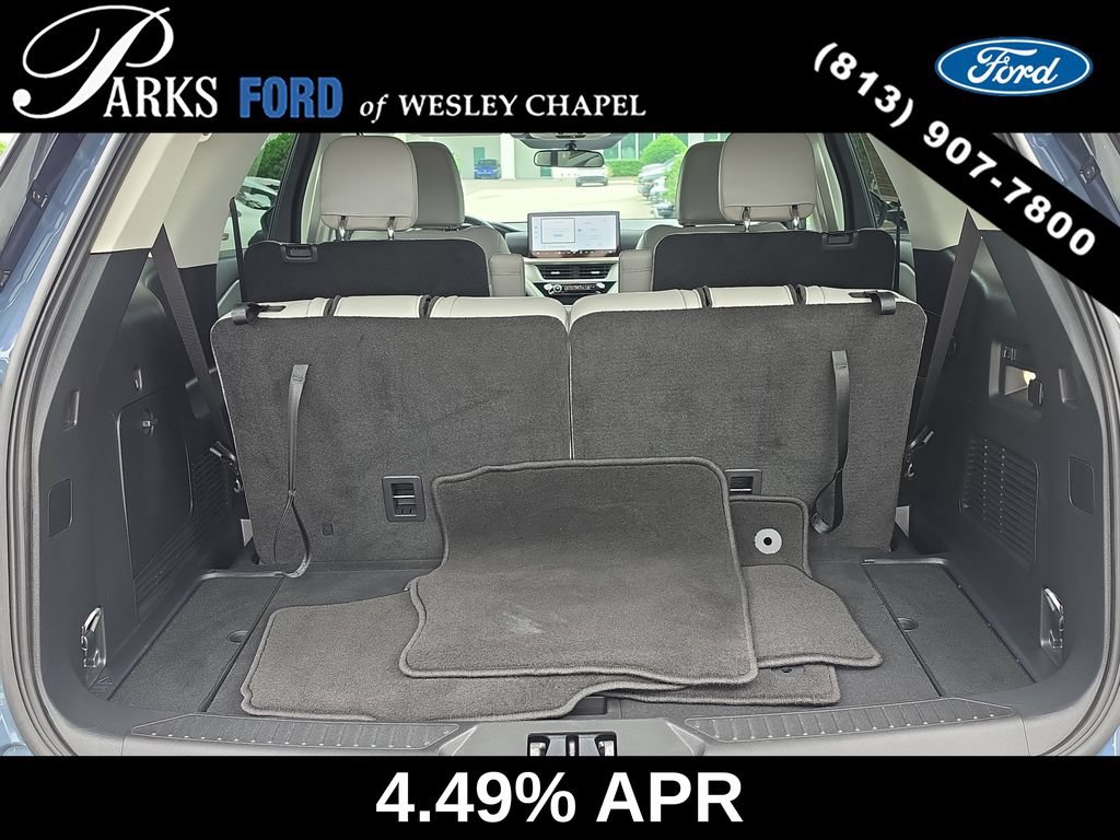 Certified 2025 Ford Explorer Active w/ Active Comfort Package RWD image 9