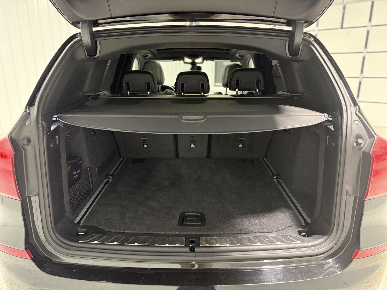 Used 2019 BMW X3 sDrive30i w/ Driving Assistance Package image 40