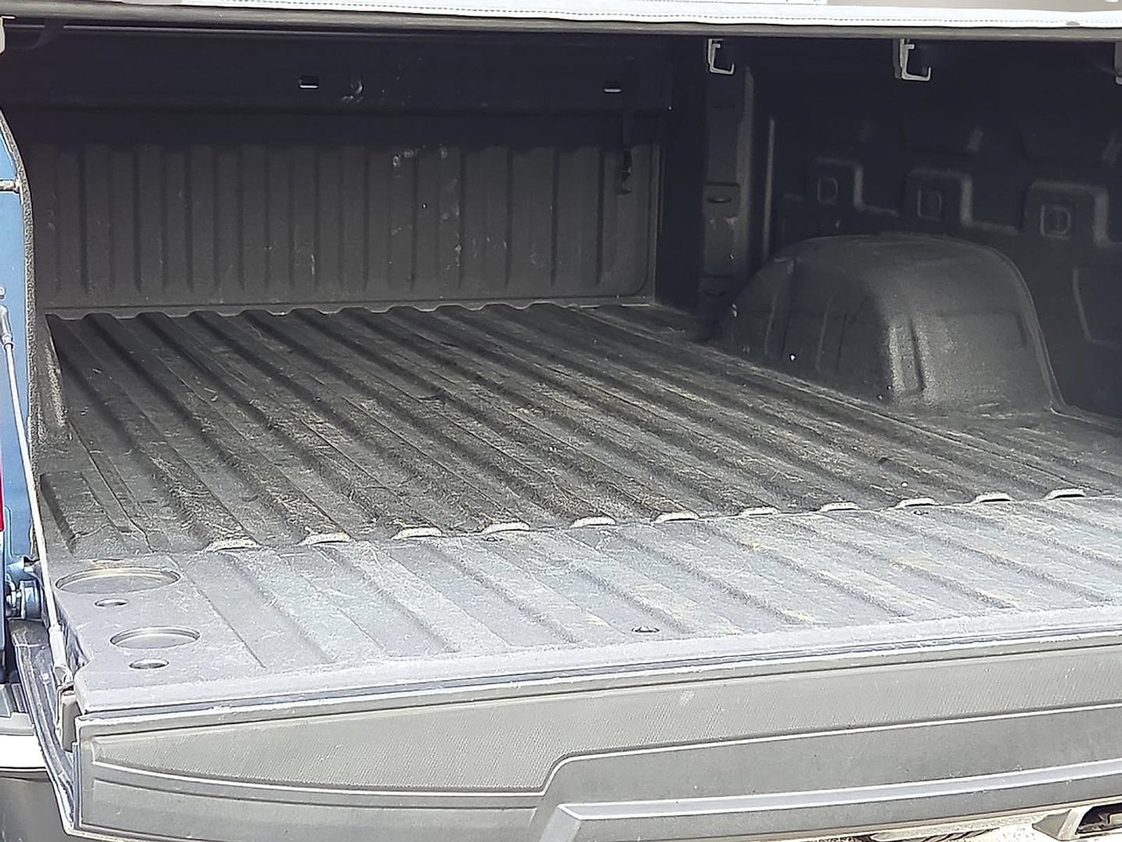 Used 2021 Chevrolet Silverado 1500 LT w/ Z71 Off-Road Package AWD/4WD image 8