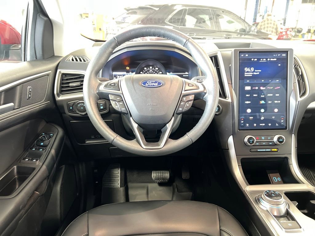Certified 2024 Ford Edge SEL w/ Convenience Package image 16
