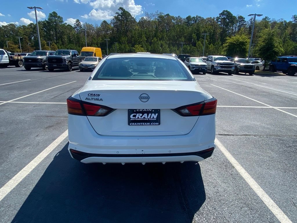 Used 2023 Nissan Altima 2.5 S FWD image 6