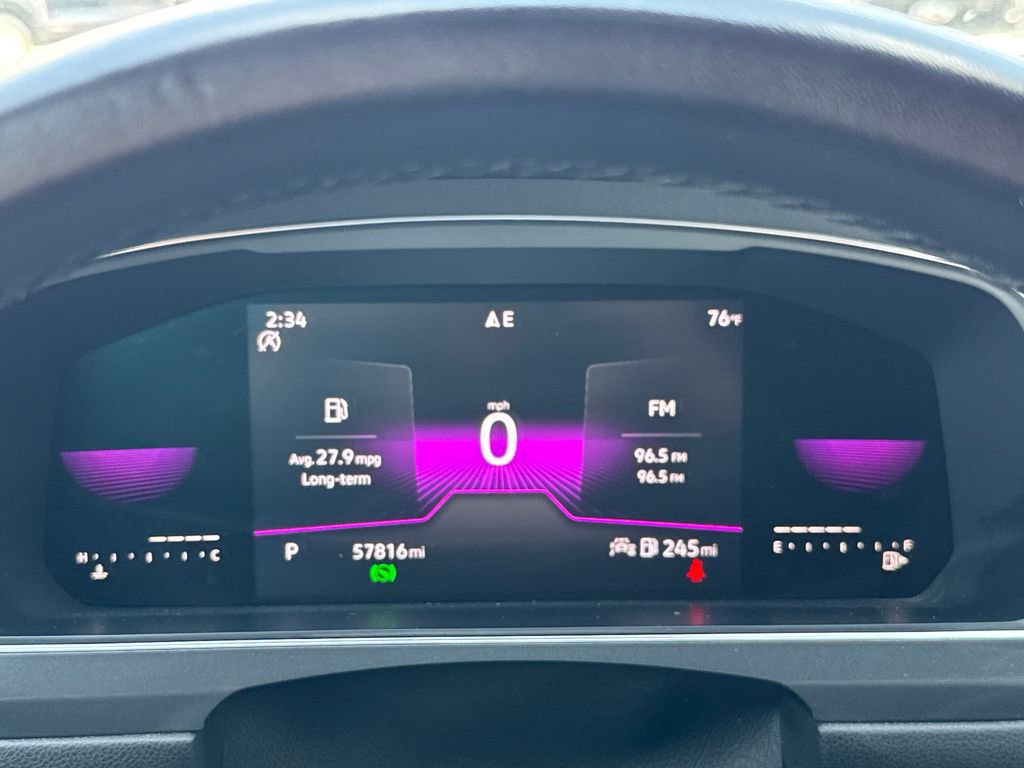 Used 2023 Volkswagen Tiguan SE R-Line image 18