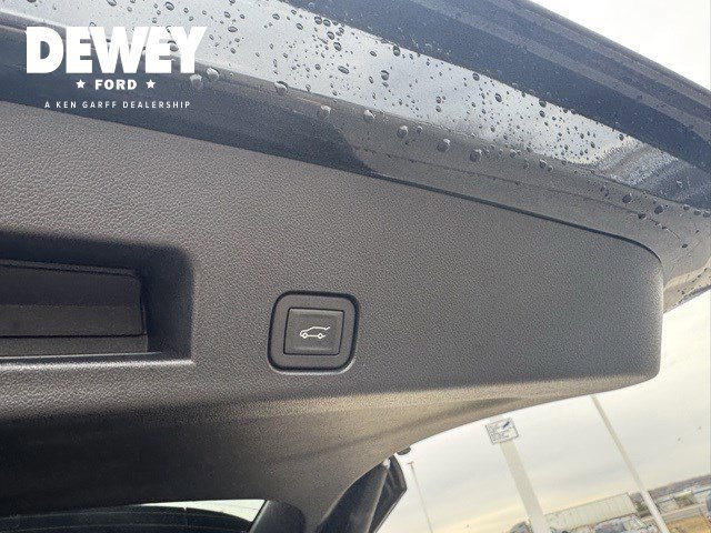 Used 2025 Buick Enclave Avenir w/ Trailering Package, 5000 lbs. image 31