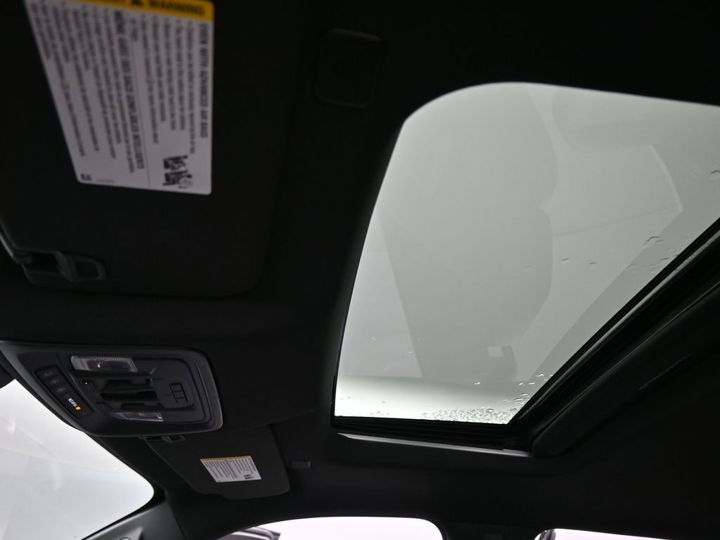 Used 2022 GMC Sierra 1500 AT4 w/ AT4 Premium Package image 18