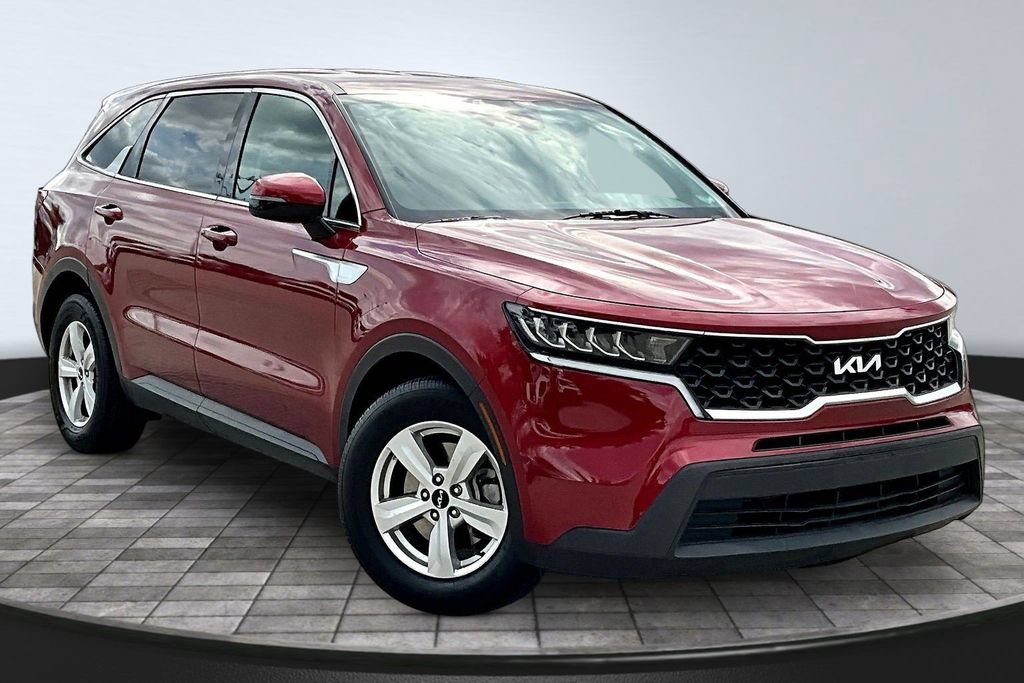 Used 2023 Kia Sorento LX FWD image 3