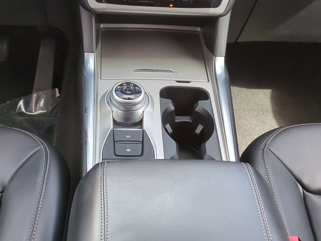 Certified 2021 Ford Explorer XLT w/ Equipment Group 202A AWD/4WD image 19