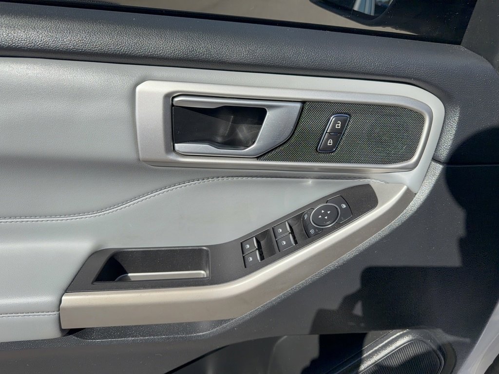 Certified 2023 Ford Explorer XLT w/ Equipment Group 202A image 9