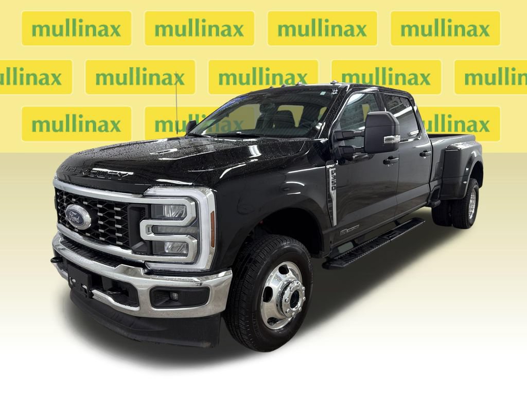 Certified 2026 Ford F350 XLT w/ XLT Premium Package AWD/4WD image 15
