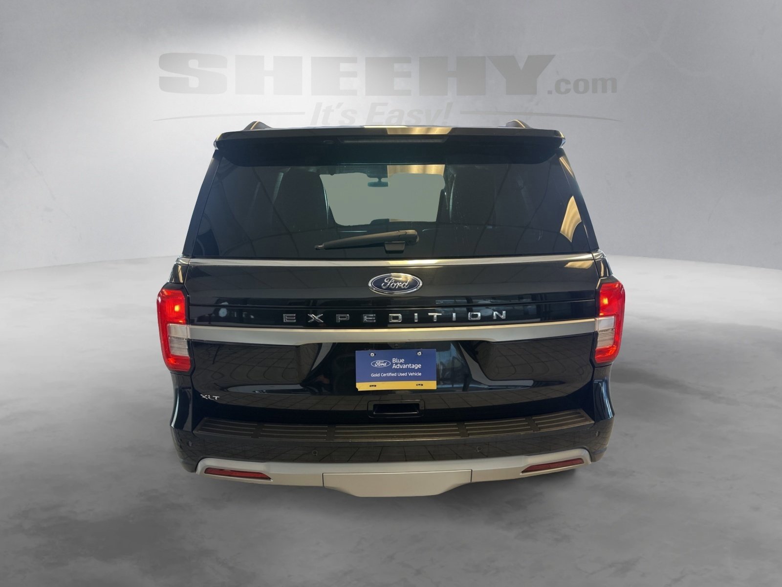 Certified 2024 Ford Expedition XLT image 4
