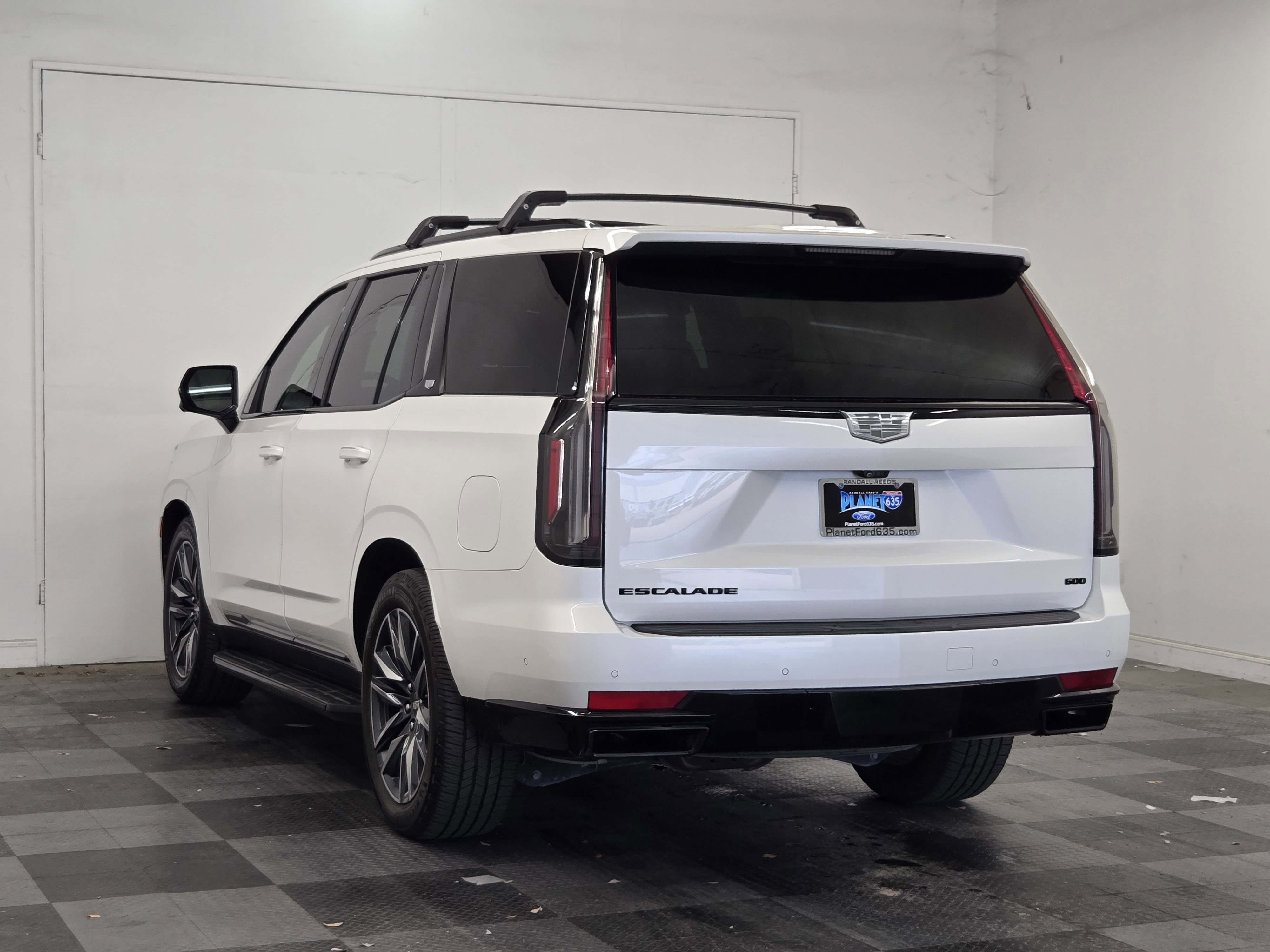 Used 2021 Cadillac Escalade Sport w/ Driver Assist Tech Package video 2