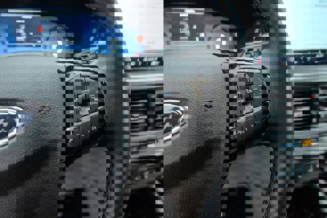 Certified 2025 Ford Escape Active w/ Active Premium Tech Pack image 17