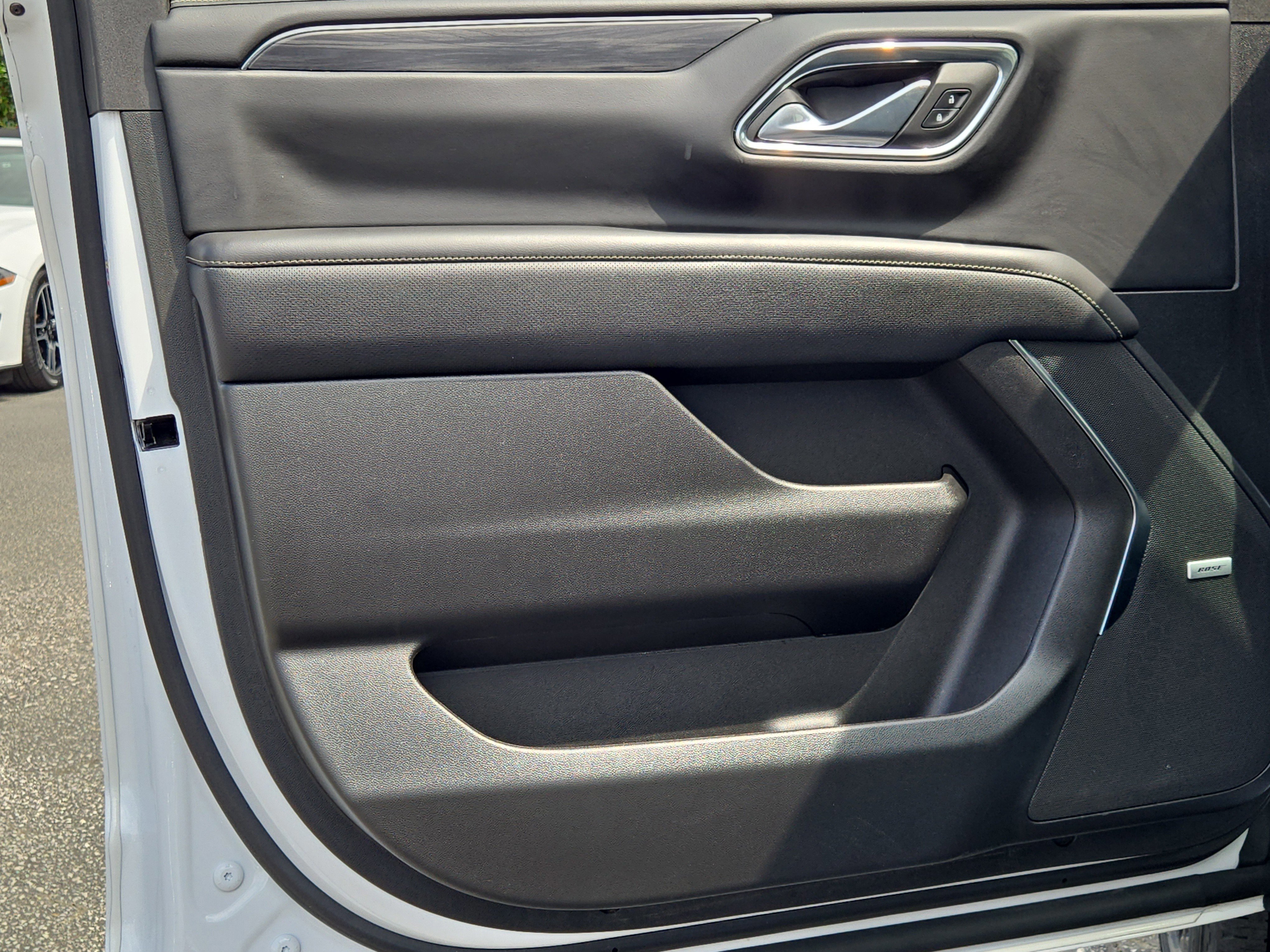 Used 2023 GMC Yukon SLT image 21