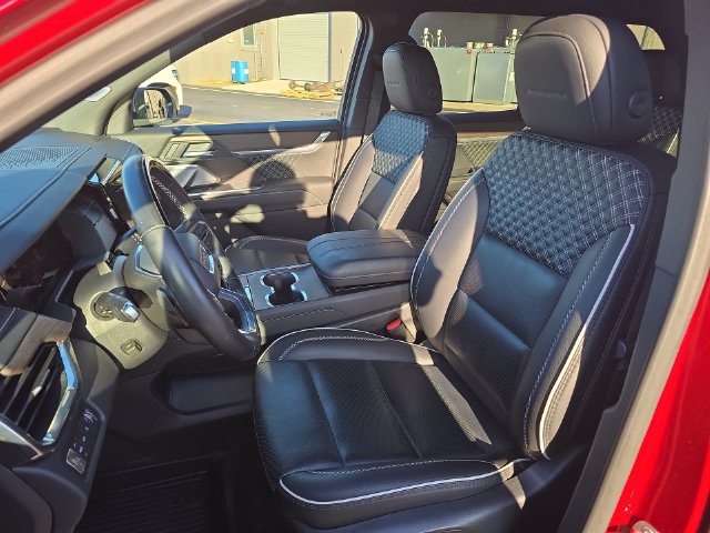 Used 2025 GMC Acadia Denali w/ Super Cruise Package AWD/4WD image 11