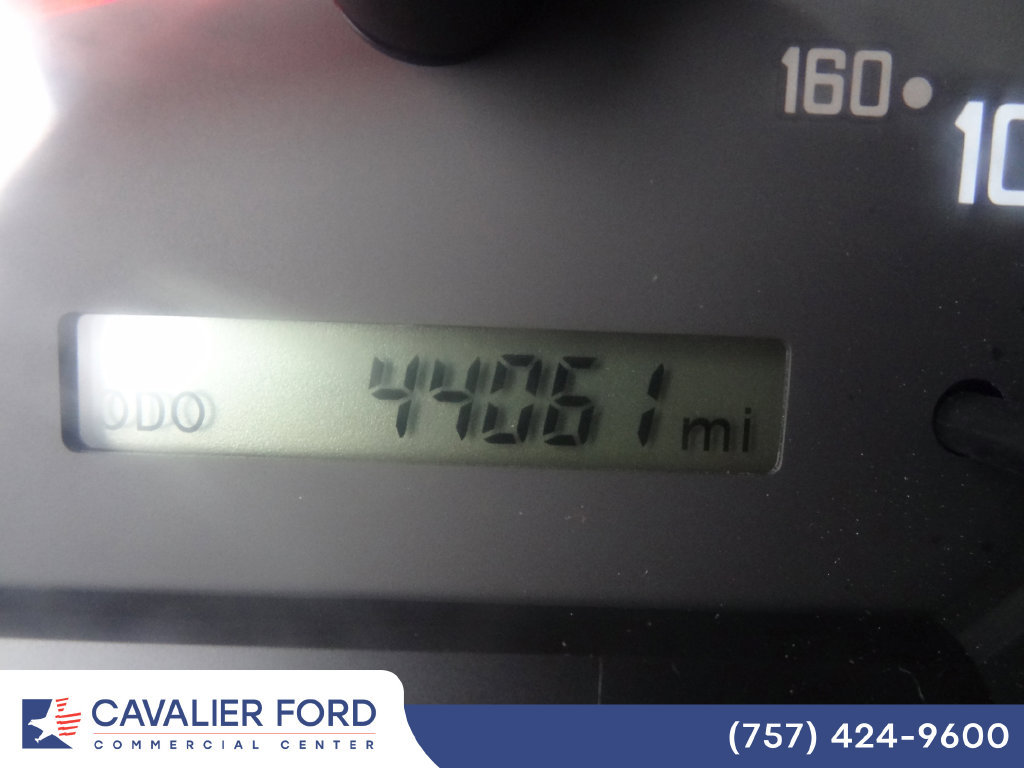 Used 2024 Isuzu NQR RWD image 9