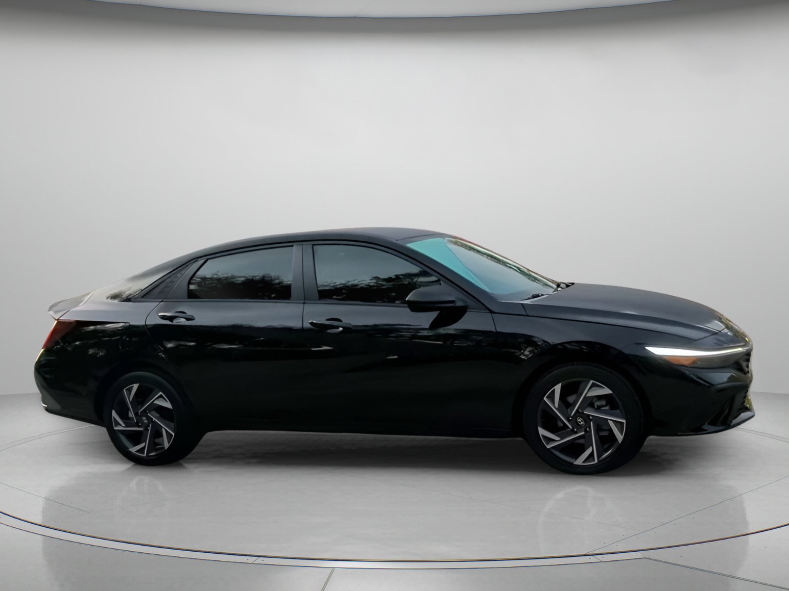 Used 2025 Hyundai Elantra Sport FWD image 34