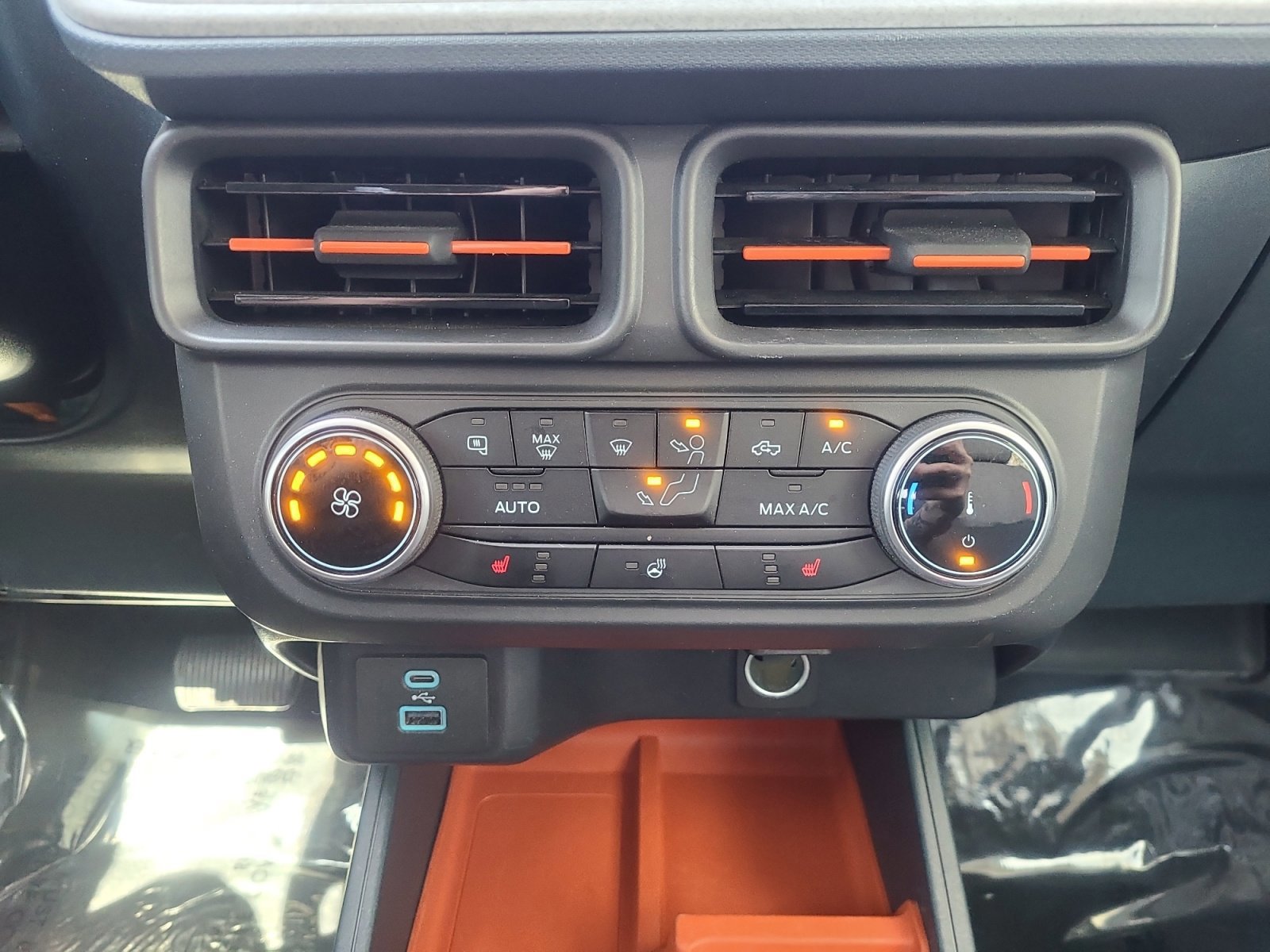 Certified 2023 Ford Maverick XLT w/ Equipment Group 300A Standard AWD/4WD image 30