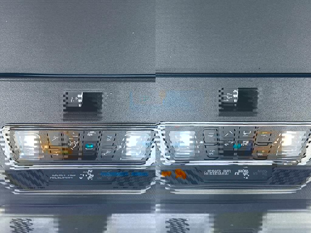 Certified 2024 Ford F150 Lariat image 25