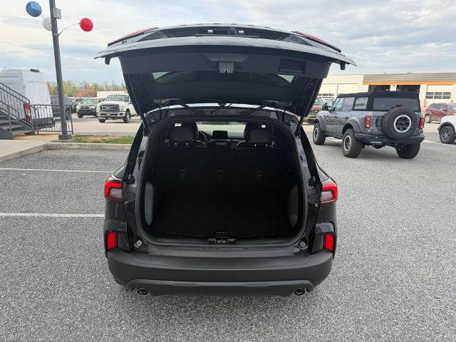 Certified 2025 Ford Escape ST-Line image 8