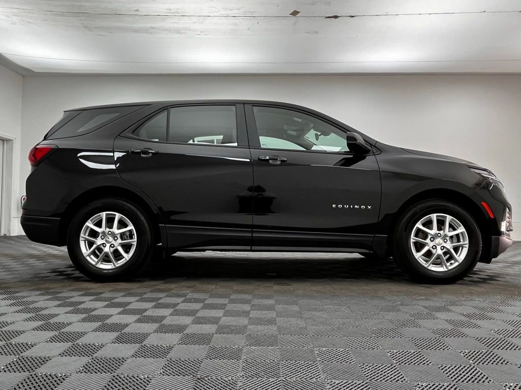 Used 2024 Chevrolet Equinox LS w/ LPO, Floor Liner Package image 2