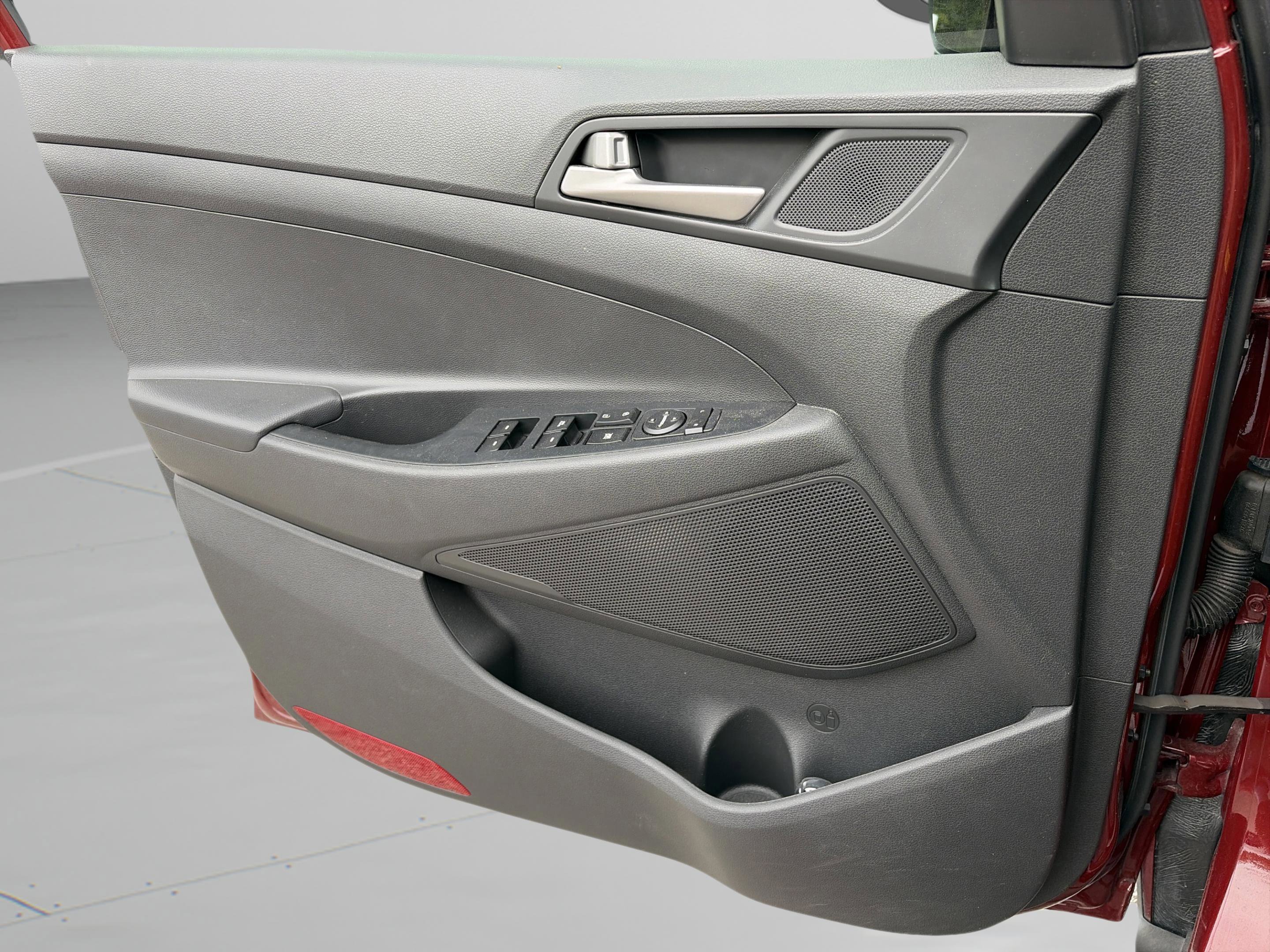 Used 2018 Hyundai Tucson SEL image 25