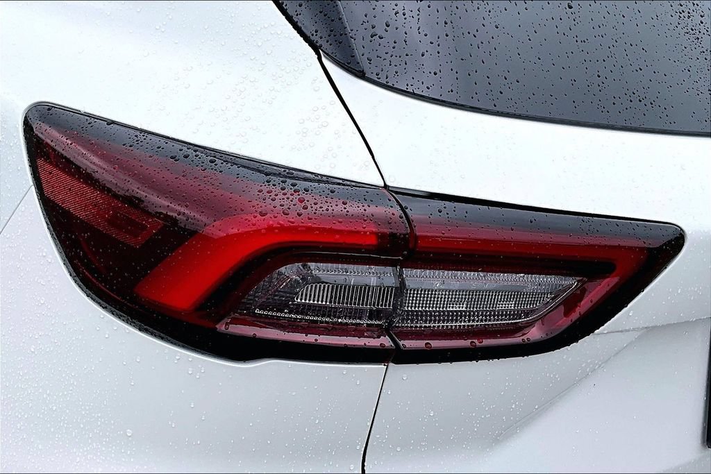 Certified 2023 Ford Escape ST-Line Elite AWD/4WD image 30