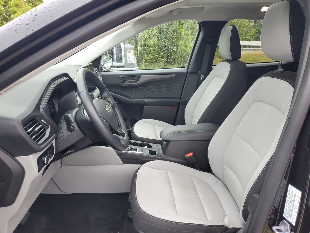 Certified 2024 Ford Escape Active w/ Tech Pack #1 AWD/4WD image 12
