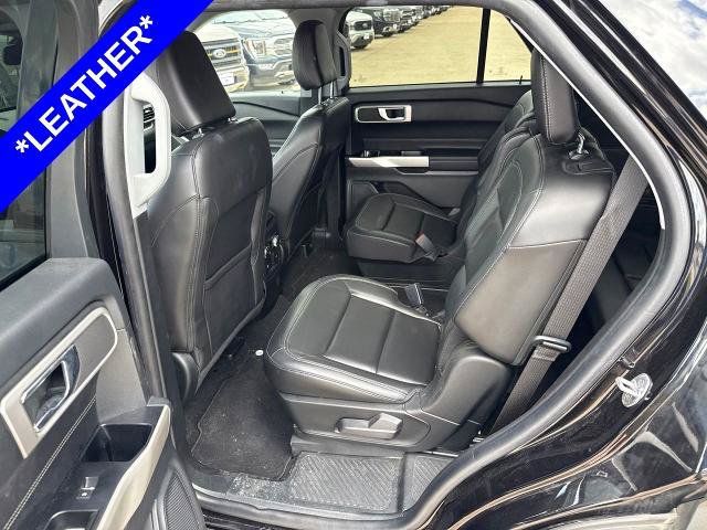 Certified 2022 Ford Explorer XLT w/ Equipment Group 202A RWD image 7