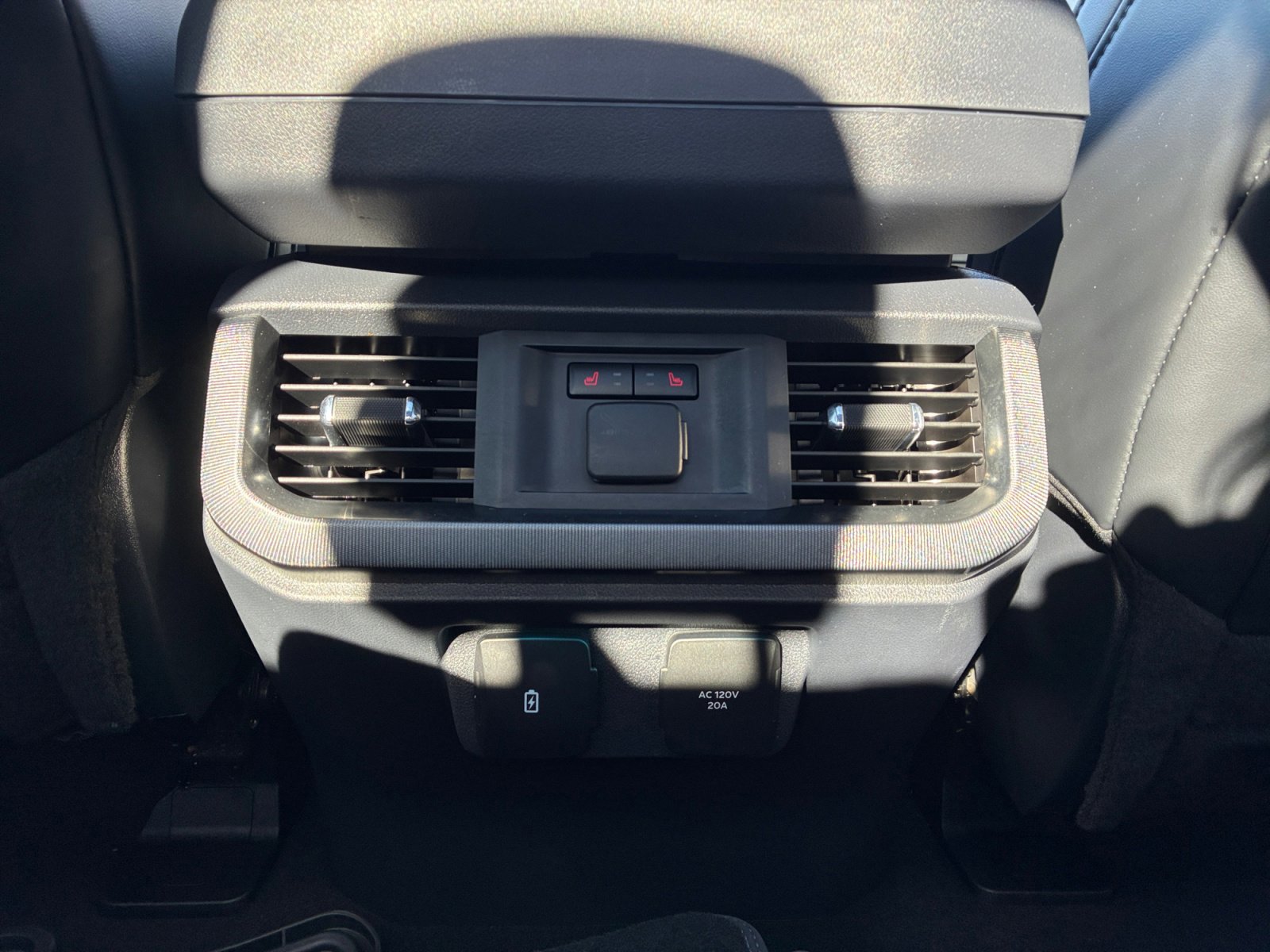 Certified 2024 Ford F150 Platinum image 32