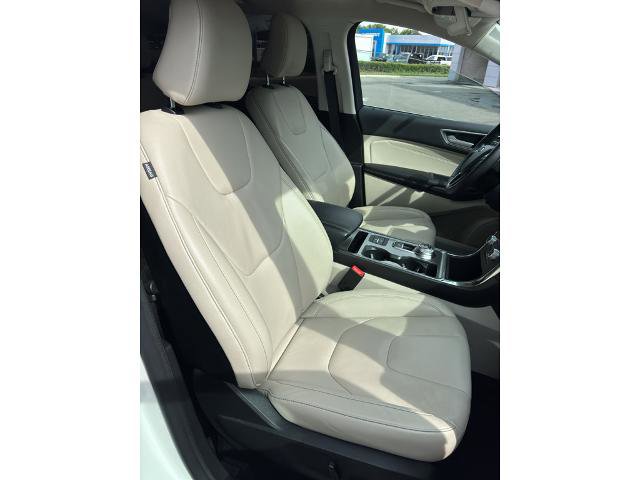 Certified 2022 Ford Edge Titanium AWD/4WD image 6