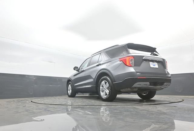 Certified 2022 Ford Explorer XLT w/ Equipment Group 202A image 31