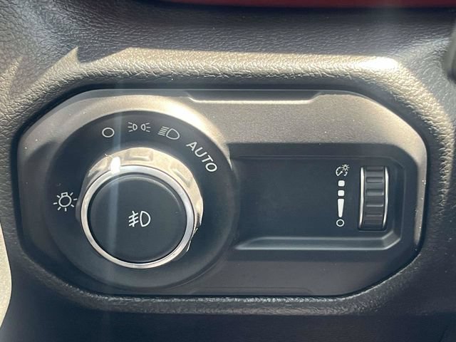 Used 2023 Jeep Wrangler Unlimited Rubicon w/ LED Lighting Group AWD/4WD image 34