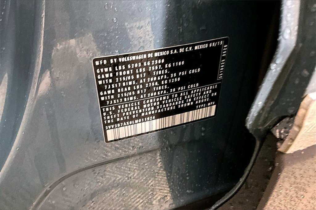 Used 2020 Volkswagen Tiguan SE image 27