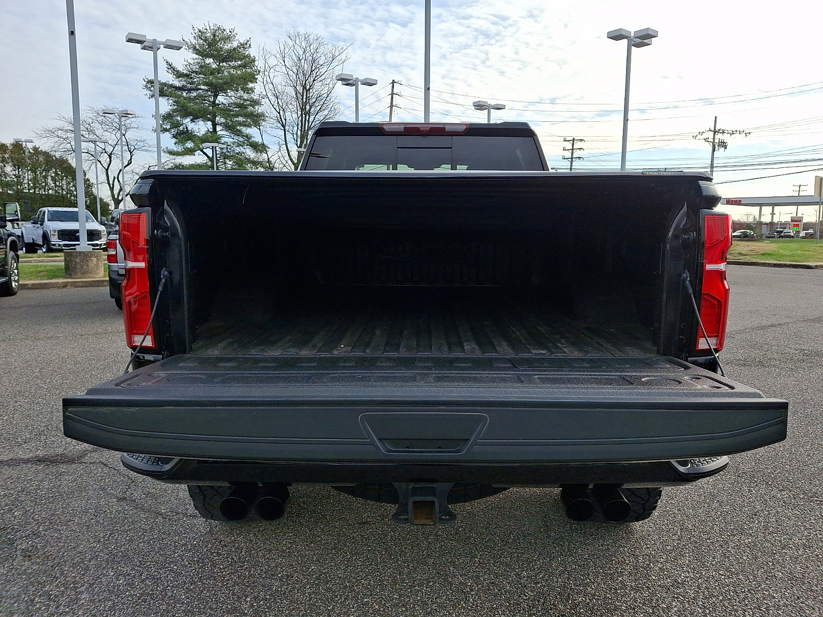 Used 2024 Chevrolet Silverado 2500 ZR2 w/ Snow Plow Prep/Camper Package image 30