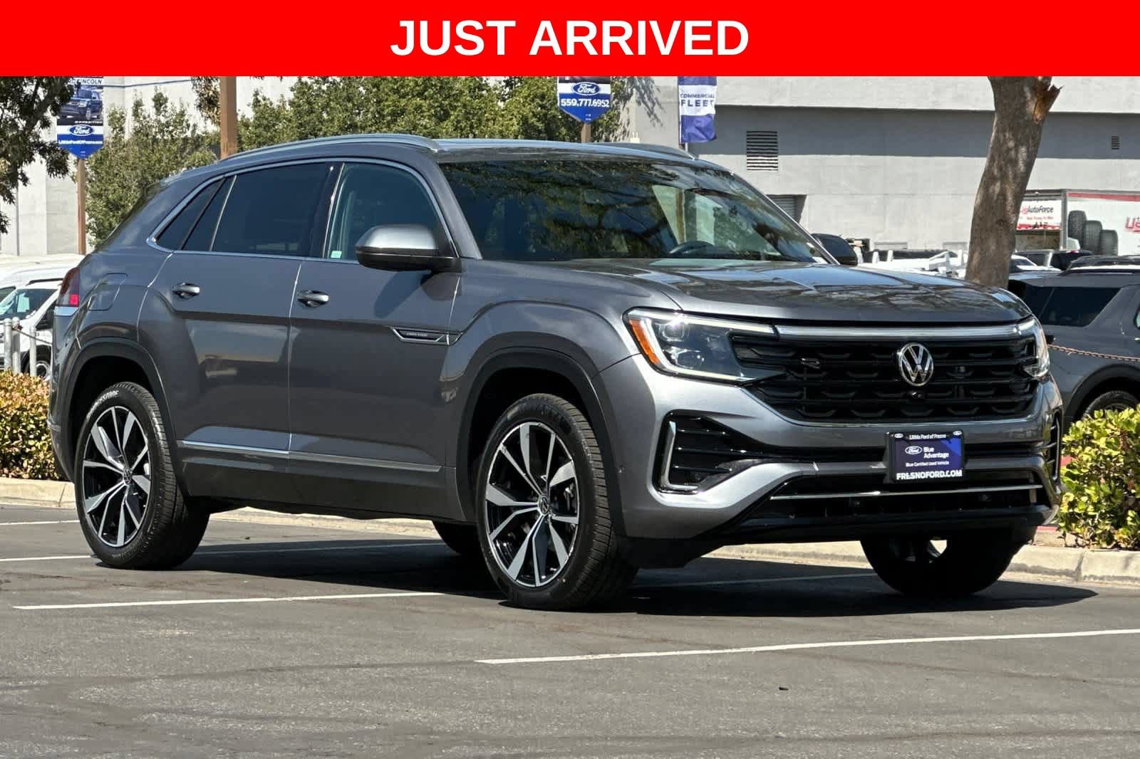Used 2024 Volkswagen Atlas Cross Sport SEL Premium R-Line AWD/4WD image 10