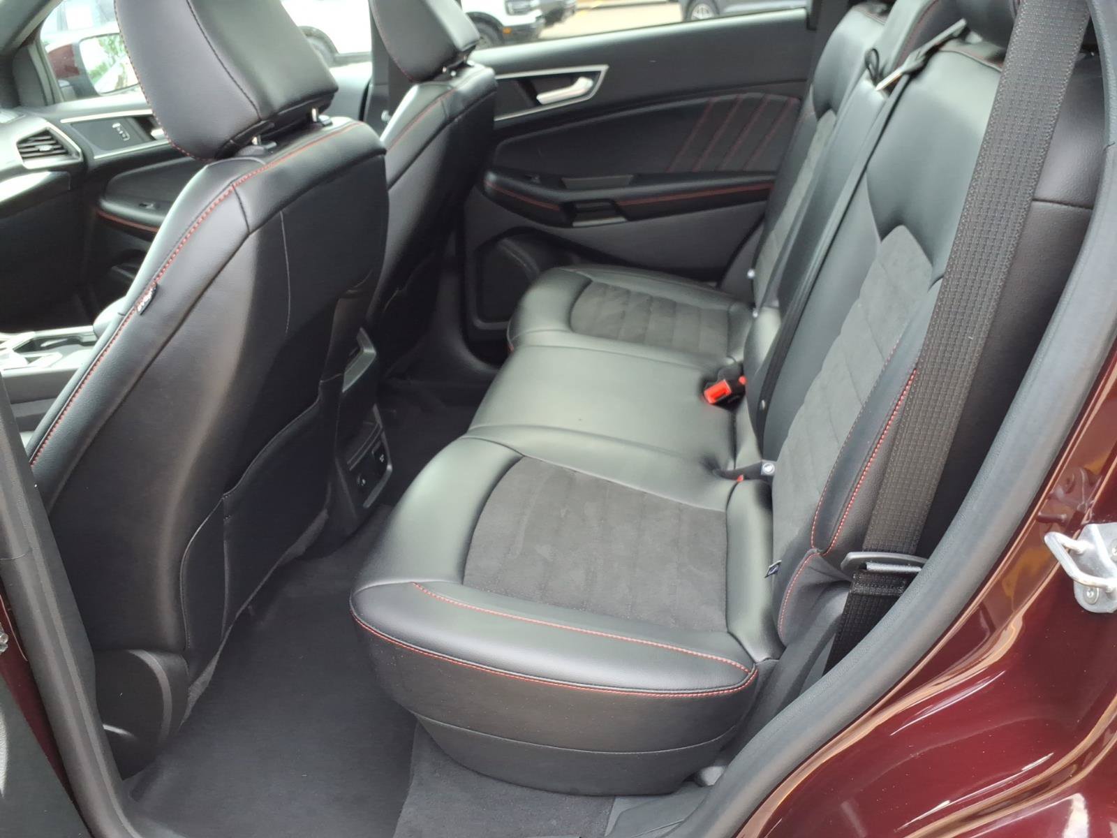 Certified 2024 Ford Edge ST-Line AWD/4WD image 14