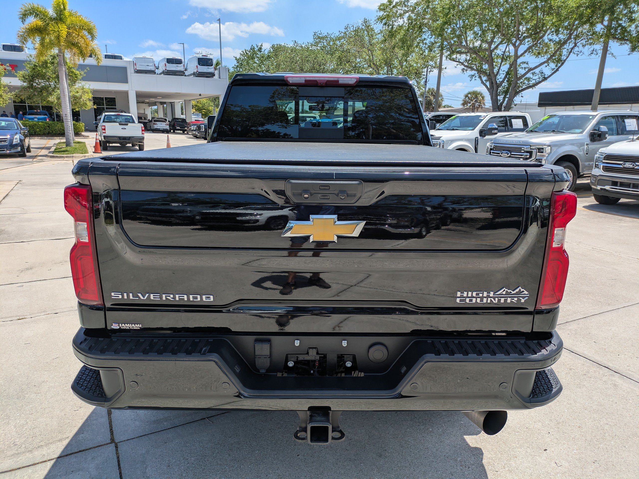 Used 2023 Chevrolet Silverado 2500 High Country AWD/4WD image 5