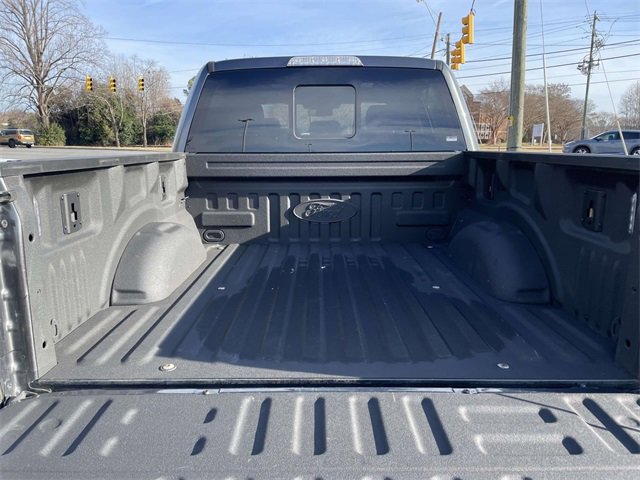 Certified 2018 Ford F150 Raptor w/ Equipment Group 802A Luxury image 8