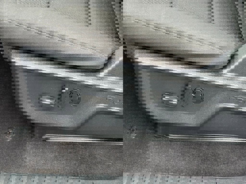 Certified 2023 Ford F150 XLT w/ Equipment Group 302A High image 20