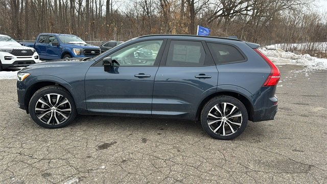 Used 2023 Volvo XC60 B5 Plus w/ Climate Package image 6